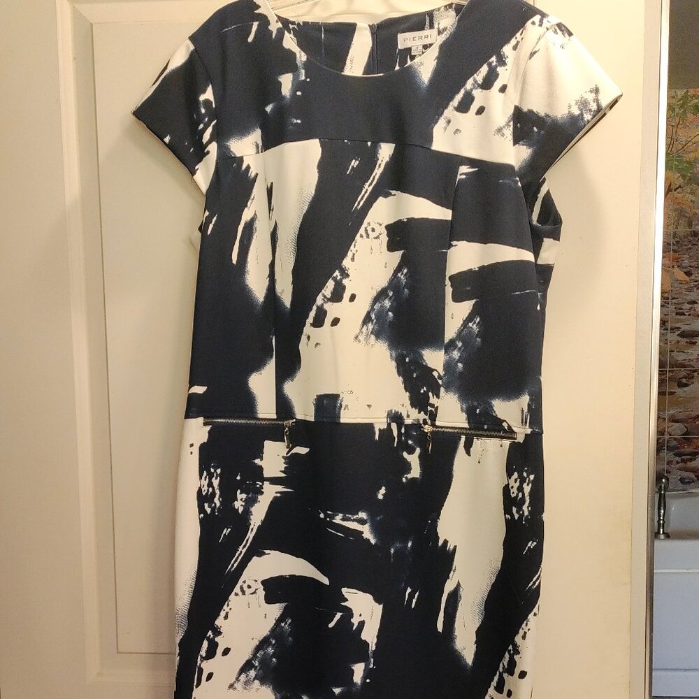 Pierri New York Dark Blue and White Dress Size 16
